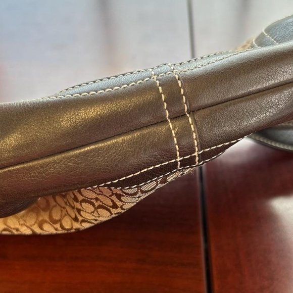 Coach purse / small - Picture 2 of 3